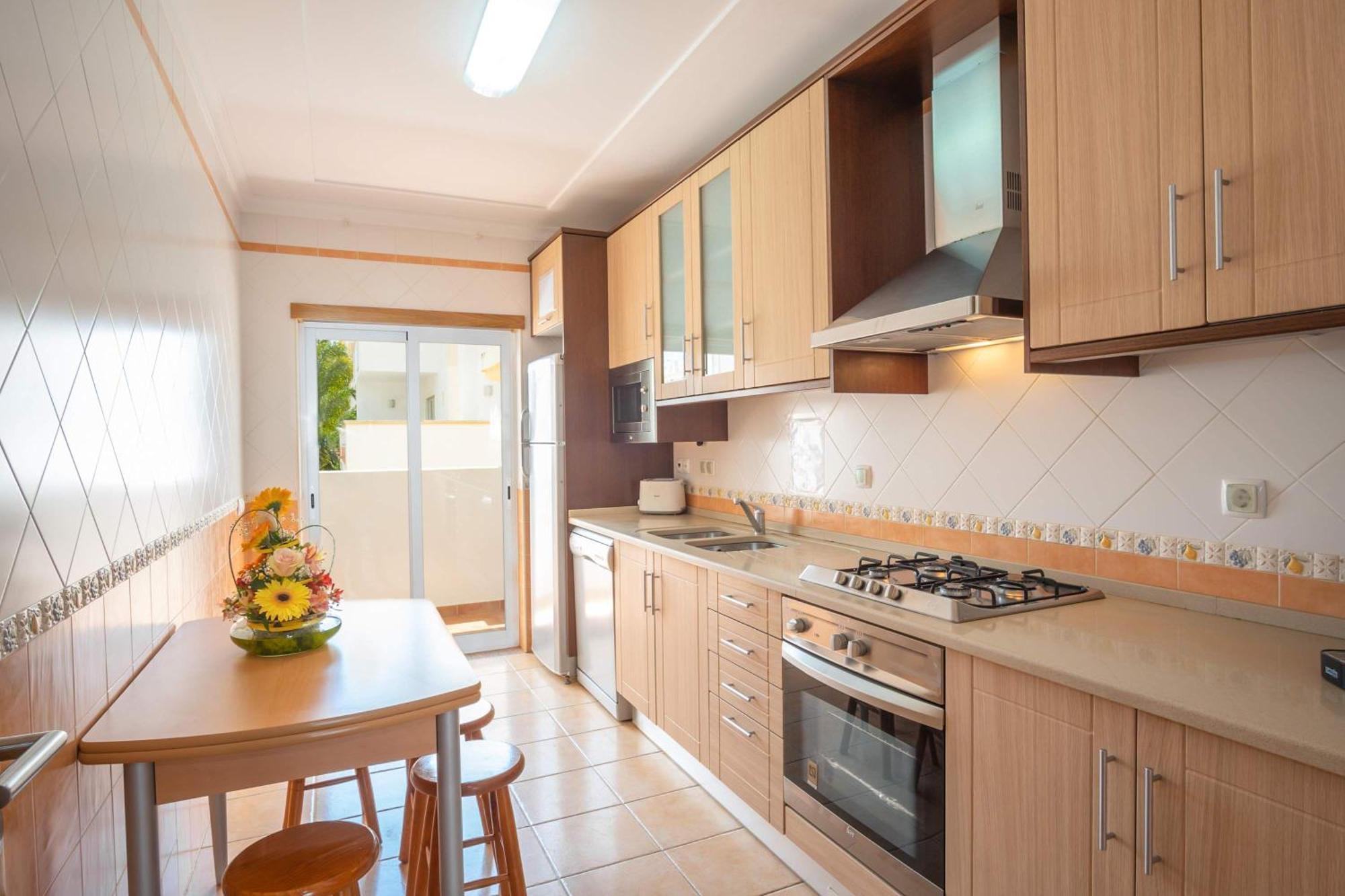 Hugo - Complex Perfect For Families